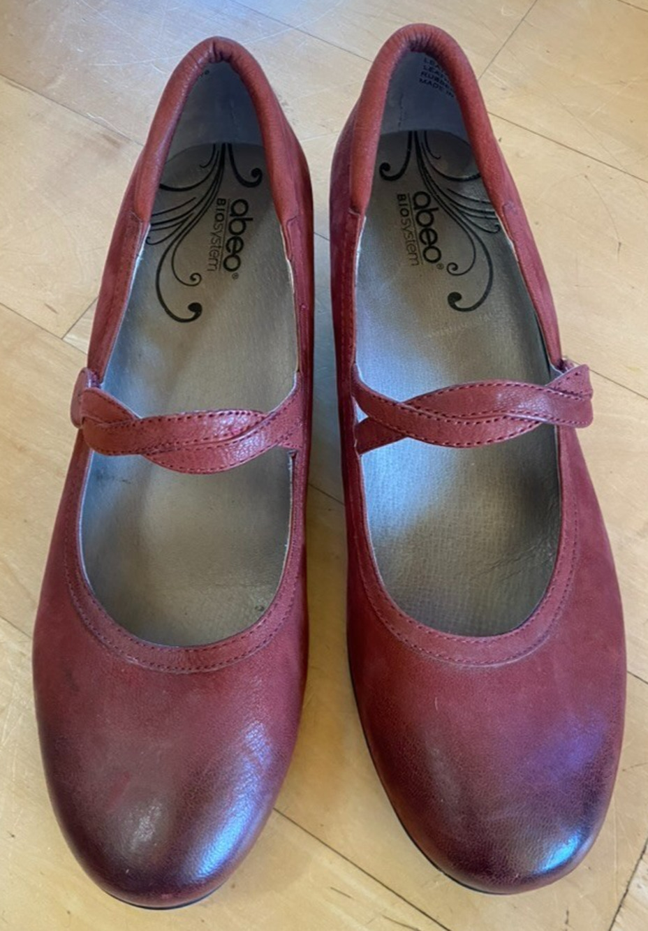 ABEO Marisol Burgundy Red Leather Mary Jane BioSystem Pumps 9.5 M ABM52318